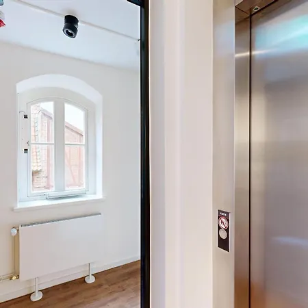 Apartment 05 No8a Boardinghouse